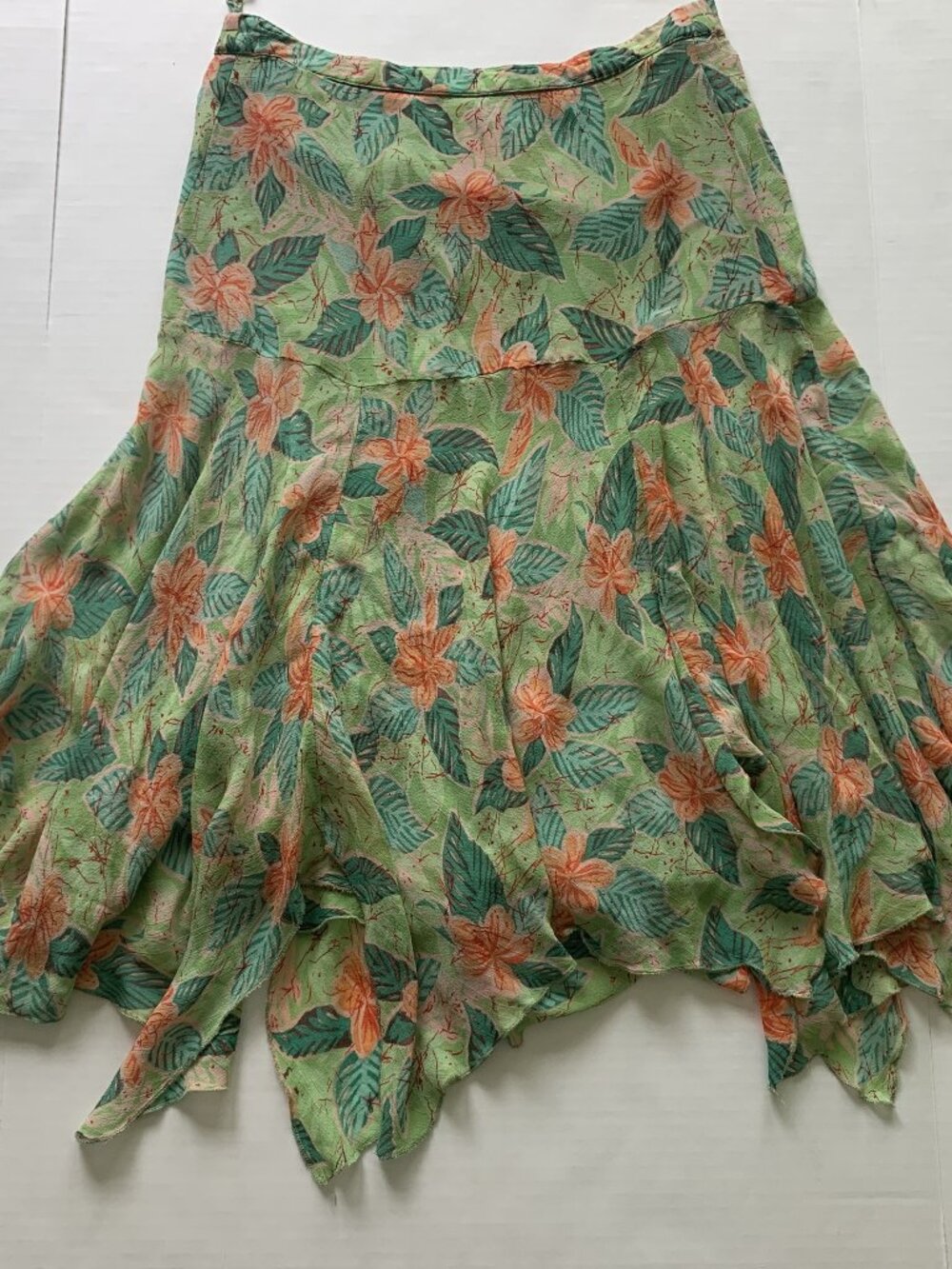 Sarah Arizona Women’s Floral Handkerchief Hem Midi Skirt Green Orange Size S